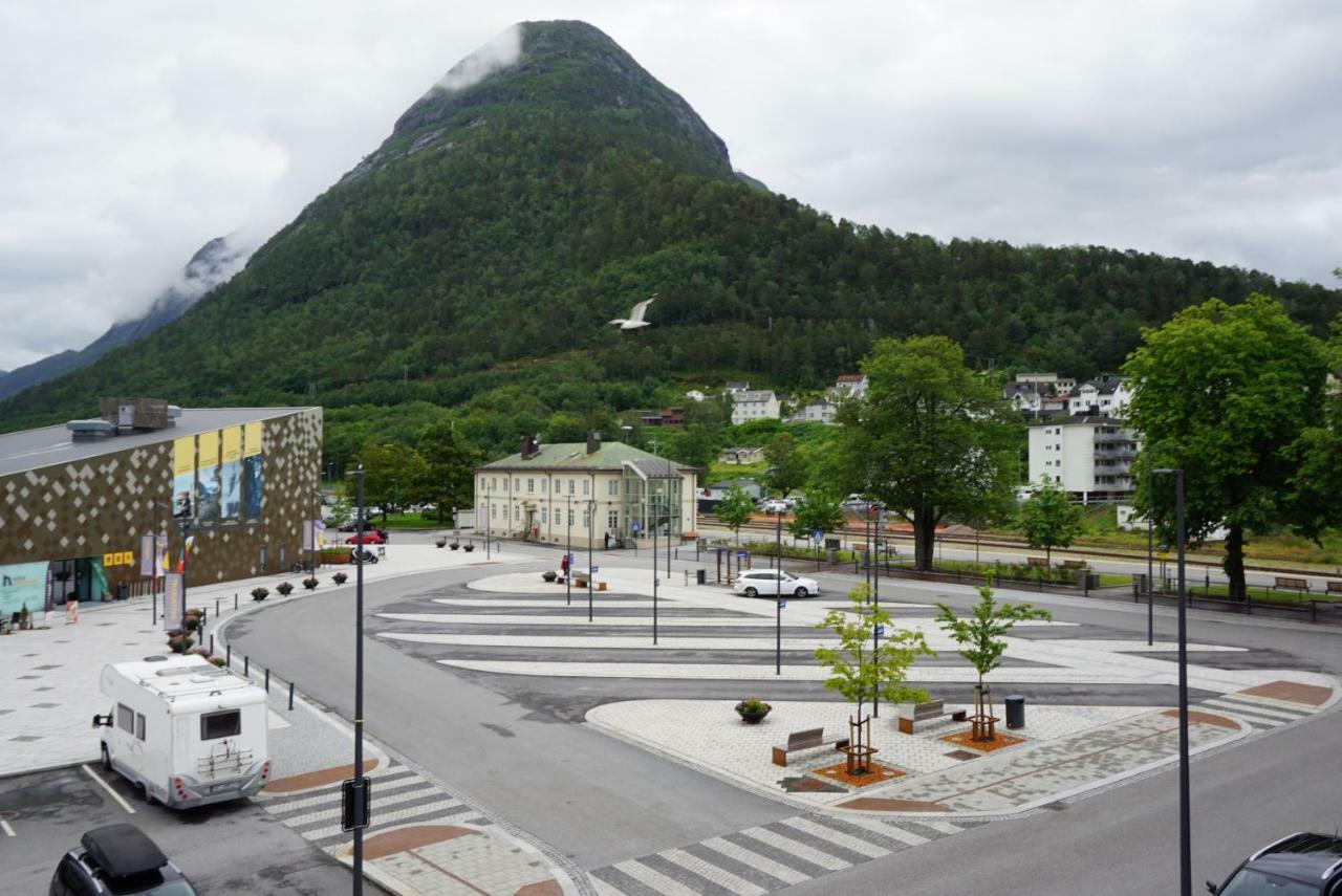 Andalsnes Sentrum Apartment No2 Exteriér fotografie